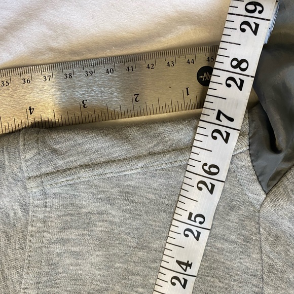 Nike Jacket Size L Women’s - Picture 9 of 10